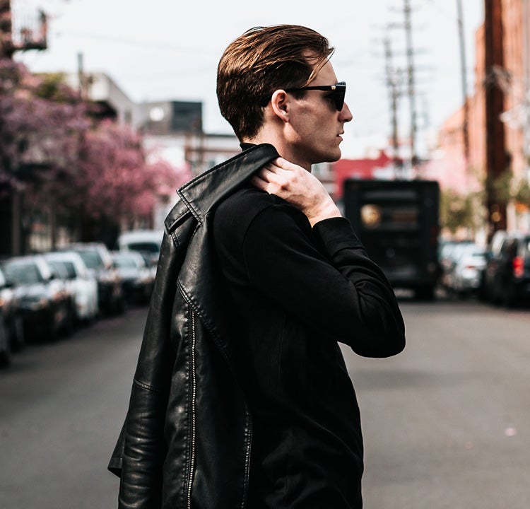 Schmuck_für_Männer:_Die_Modetrends_für_2018_sagen_schicken_Rock-Stil_an_blog_Nomination