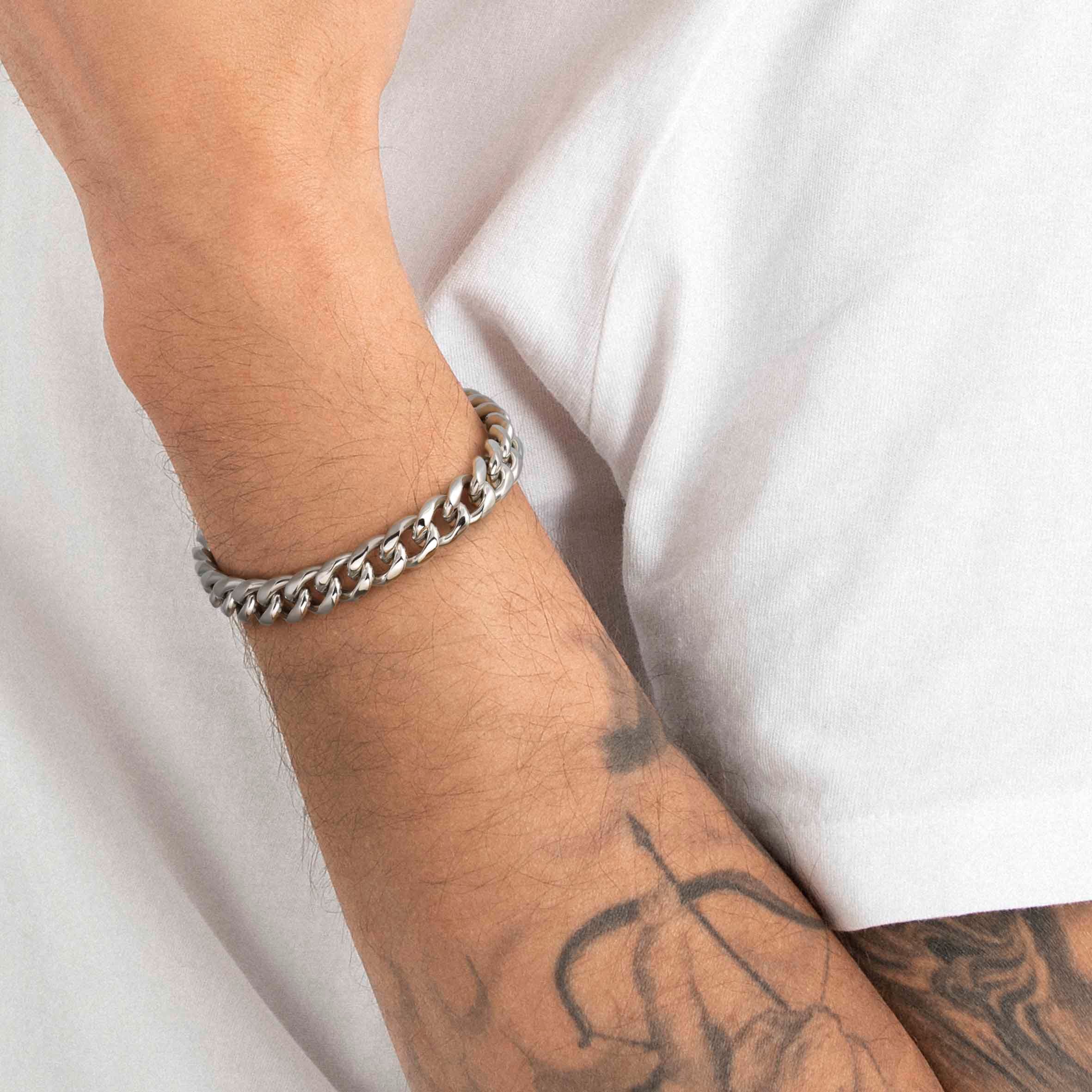 55 Cute Wrist Bracelet Tattoos Every Women Must See