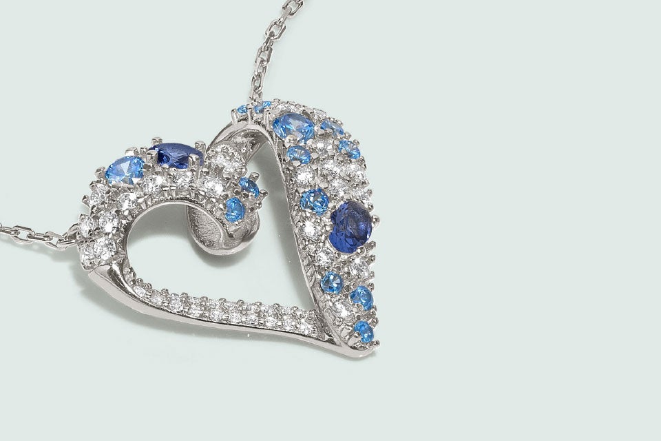 <strong>NECKLACES</strong>