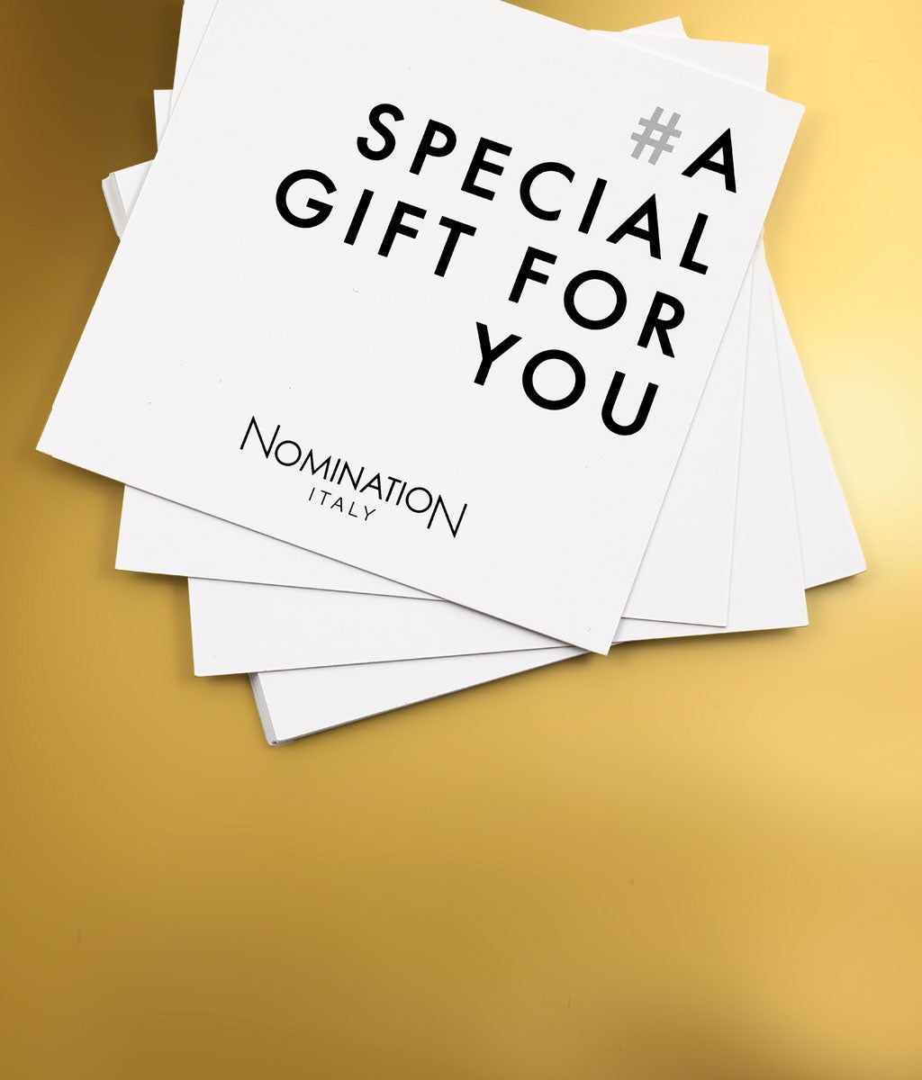 <strong>GIFT CARD</strong>