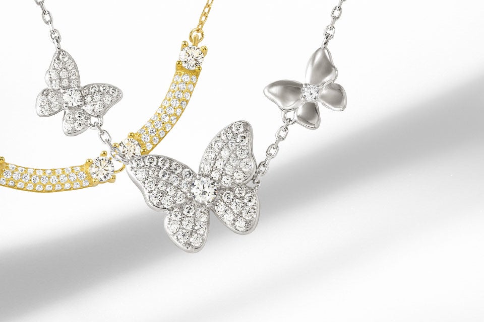 <strong>NECKLACES</strong>
