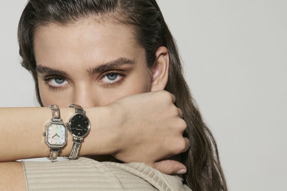 <strong>WATCHES</strong>
