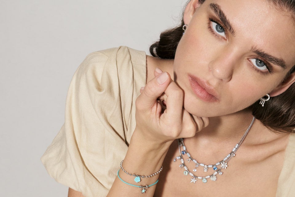 <strong>JEWELLERY</strong>