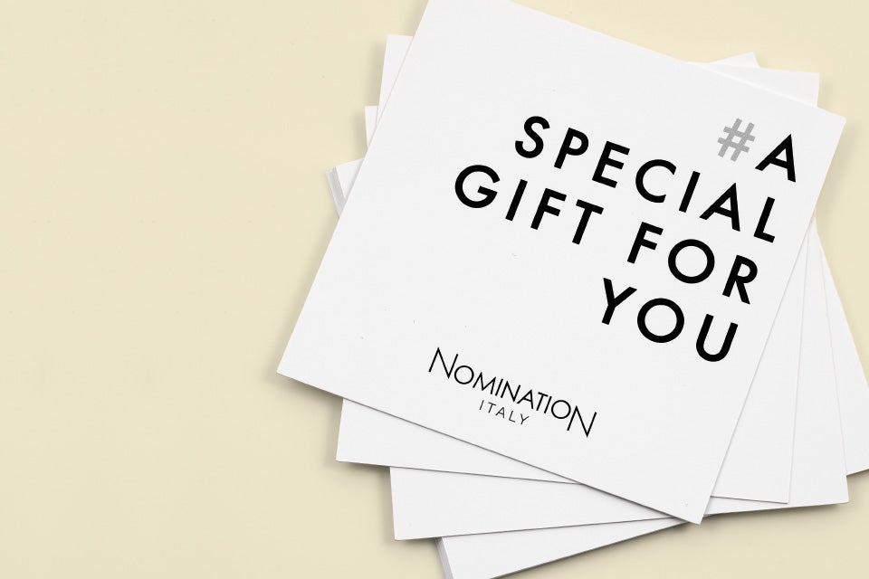 <strong>GIFT CARD</strong>